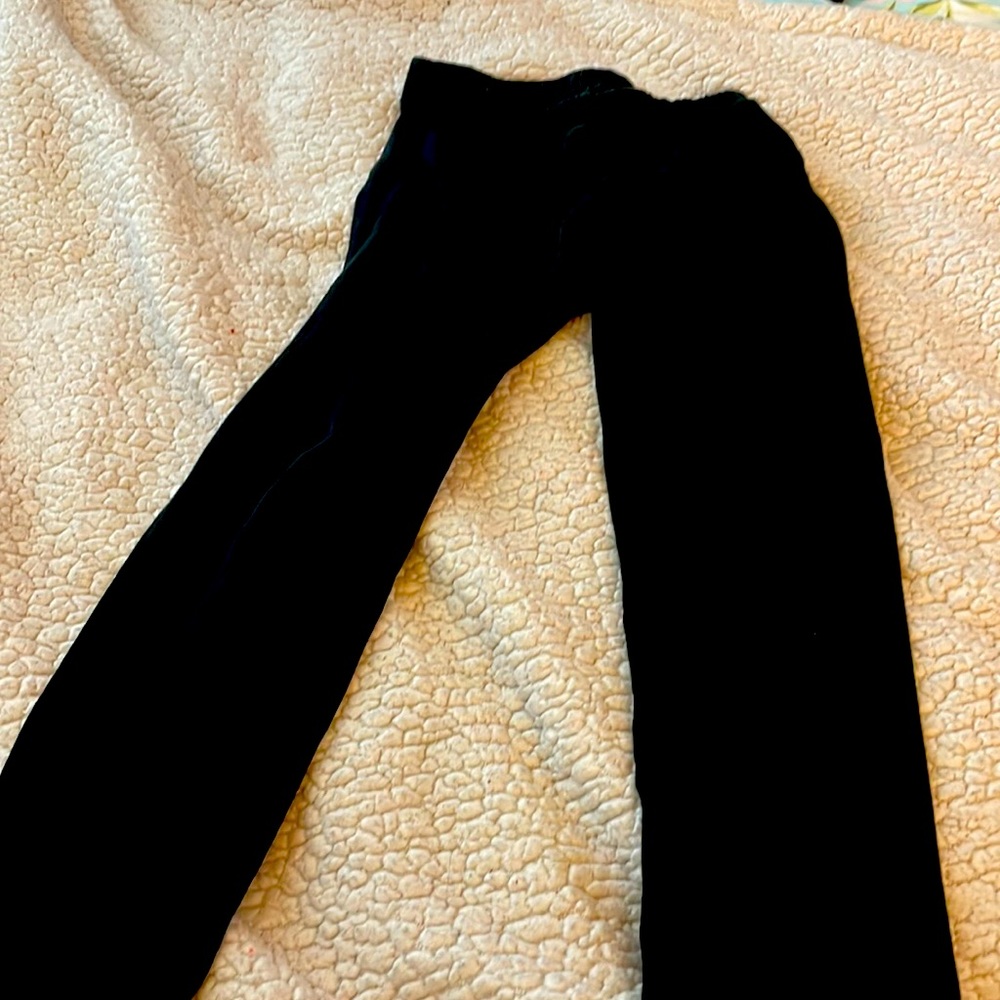 Black leggings